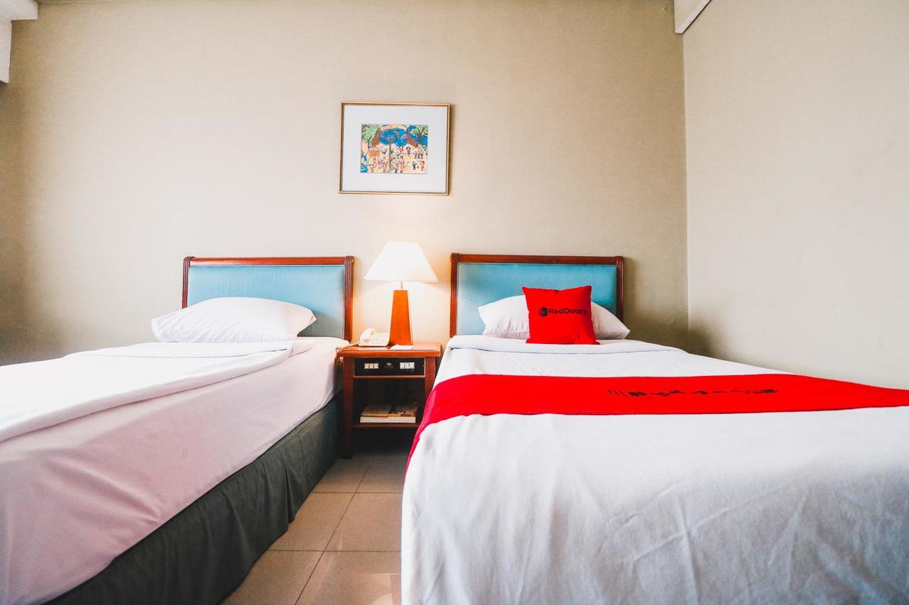 Reddoorz Plus Near Monumen Nasional Jakarta Exteriör bild